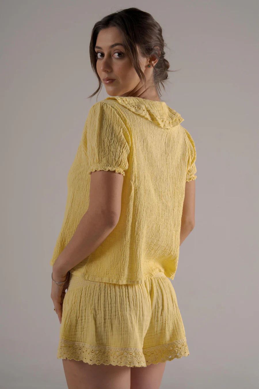 Malay Amarillo Short