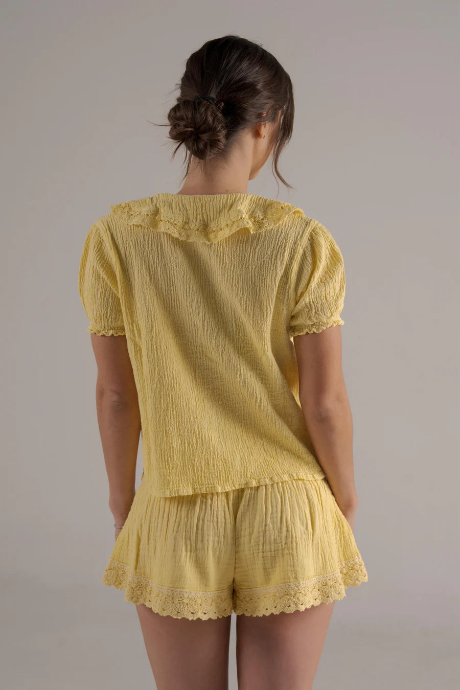 Malay Amarillo Short